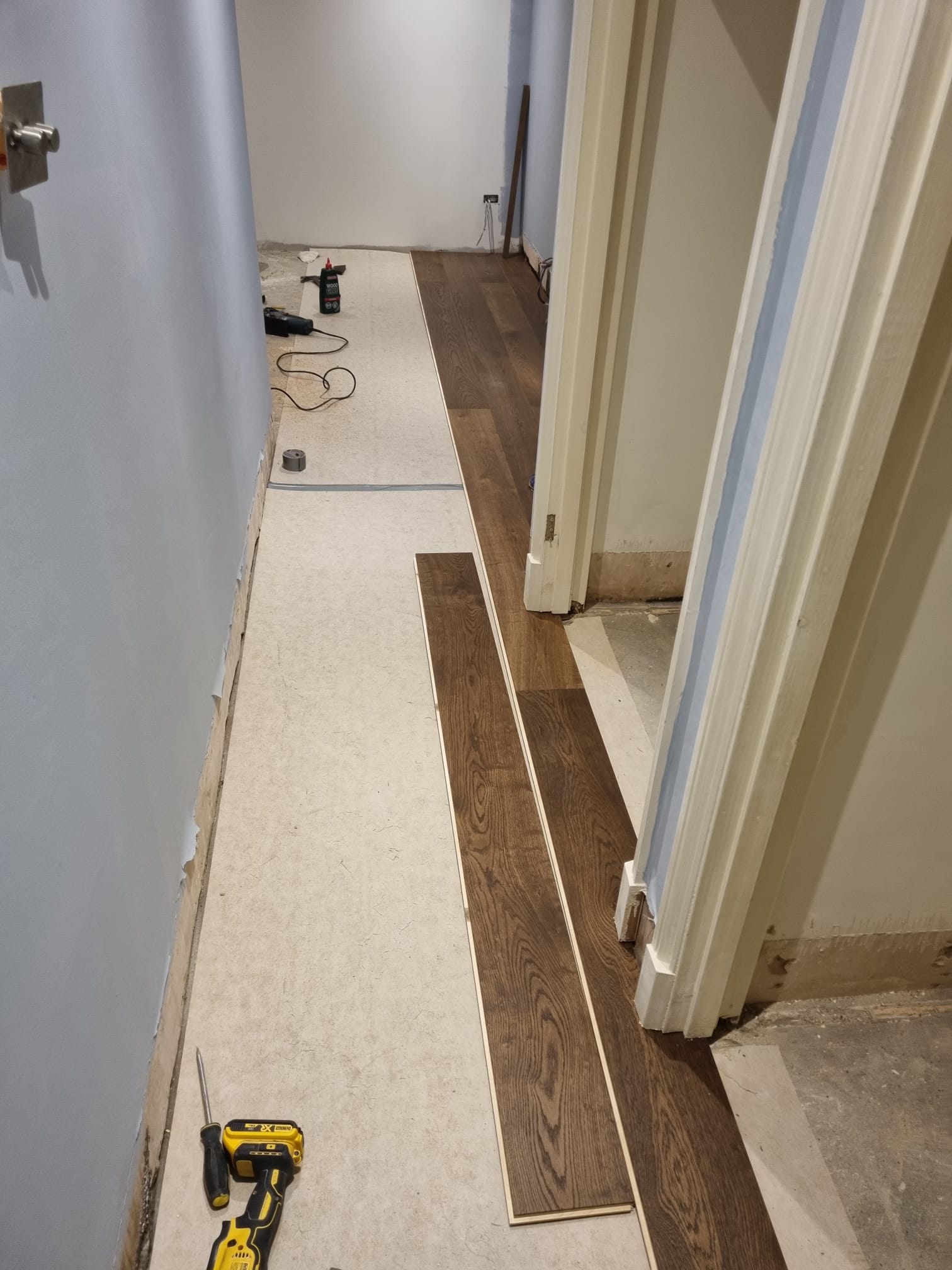 Hardwood Flooring Sanding, Varnishing and Hardwood Flooring Installation